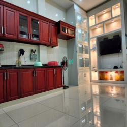 Bán Nhà Mặt Tiền Huỳnh Thúc Kháng, 170m2, 3 Tầng, Hiệp Phú, Quận 9