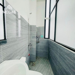 Căn Hộ Cao Cấp Mới 100% - Full Nội Thất - Ban Công Chill - View Kính