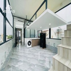 Căn Hộ Cao Cấp Mới 100% - Full Nội Thất - Ban Công Chill - View Kính