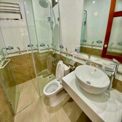 Bán nhà Phú Diễn , Nguyễn Đạo An , dân xây , ngõ rộng , Gần hồ, lô góc