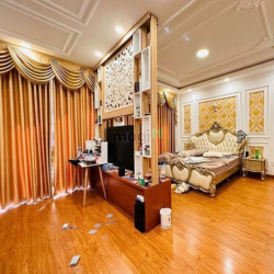 Siêu phẩm! Xe hơi vào nhà Lê Văn Sỹ Phú Nhuận 120m2 (6x20) chỉ 15,48tỷ