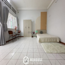 1 Phòng Ngủ - Ban Công Rộng Thoáng Mát - Trung Tâm Quận 10