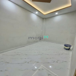 Quận 11, Ngang 4m đẹp, có 3PN, hẻm ba gác sát hẻm xe hơi, 2 tầng mới