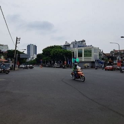 Cho thuê Cafe Góc 2MT Nguyễn Cư Trinh, Q1 DT: 9x16m, chỉ 65tr/th
