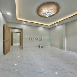 Quận 11, Ngang 4m đẹp, có 3PN, hẻm ba gác sát hẻm xe hơi, 2 tầng mới