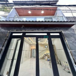 Quận 11, Ngang 4m đẹp, có 3PN, hẻm ba gác sát hẻm xe hơi, 2 tầng mới