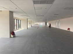 Chủ đầu tư cho thuê sàn văn phòng và thương mại hạng A tại đường Láng