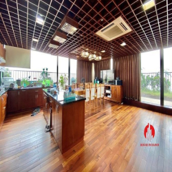 Bán Penthouse 600m2 Sân Vườn Độc Đáo View Bát Ngát Hồ Tây, Sông Hồng