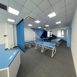 Cho thuê Văn phòng 200m2 đã set up sẵn MT Trần Hưng Đạo gần Monarchy