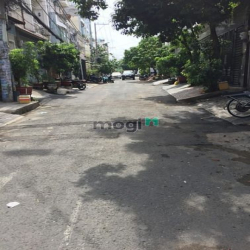 Gấp bán lô đất đường D2, Bình Thạnh 4*16, đường 8m, hàng siêu hiếm.