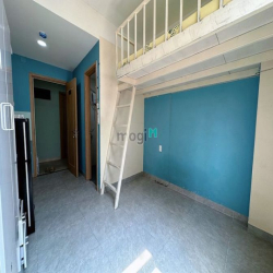 Trống duplex cửa sổ trời,full nội thất, thang máy, an ninh
