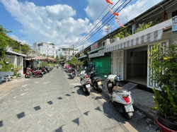 Bán Nhà Hẻm Xe Hơi Quận 4. OTO vào nhà.