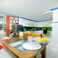 VIP PHAN VĂN HỚN- 3 CĂN RA MẶT TIỀN – Ngang 6m nở hậu – 73m2- 2 tầng