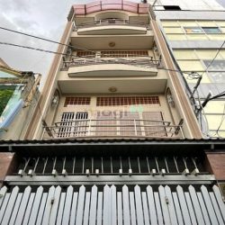 Cho thuê nhà mặt tiền Phan Văn Trị, Phường 2, Quận 5 -Dt: 4.5x11, 4 t