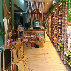 Cho Thuê Nhà Góc 2 Mặt Tiền Pasteur Q1-Vỉa Hè Rộng 6M-4x20M-Giá 75tr