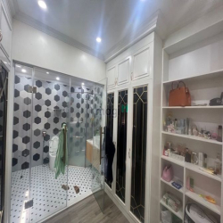 ĐẲNG CẤP! phân lô May 10, Sài Đồng LB, 50m2, 5T, lô góc, chỉ 8.8 tỷ.