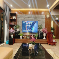 Bán gấp CHCC Riverside Residence, PMH, Q.7, nhà đẹp y hình , lầu cao