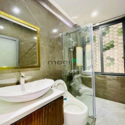 Siêu Hot !Nhà Đẹp Cần Bán Trần Quang Diệu,P14,Q3.80m2,giá2tỷ500,Sổ sẵn