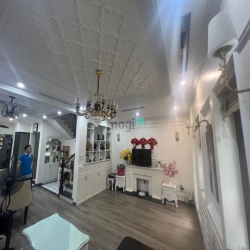 ĐẲNG CẤP! phân lô May 10, Sài Đồng LB, 50m2, 5T, lô góc, chỉ 8.8 tỷ.