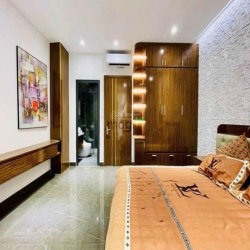 Siêu Hot !Nhà Đẹp Cần Bán Trần Quang Diệu,P14,Q3.80m2,giá2tỷ500,Sổ sẵn