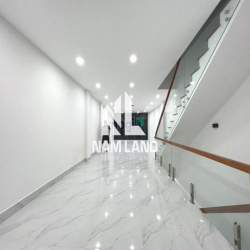 Nhà_Văn Phòng 400m2 Hầm  4 Tầng  Trống Suốt Có Thang Máy Gần Song Hành