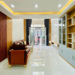 Bán gấp nhà  74m2/3,29 tỷ, Tô Hiến Thành,  phường 15, quận 10 gần BigC