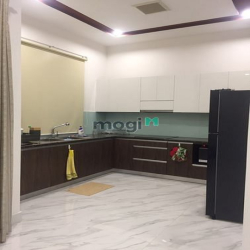 Bán biệt thự khu Mỹ Thái, Phú Mỹ Hưng, vị trí kế căn góc thoáng mát