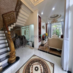 Bán Biệt Thự Mặt Tiền Trung Tâm Tân Bình, 185m², 4 lầu nhỉnh 29 tỷ