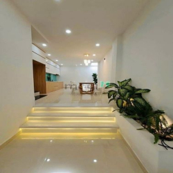 Bán nhà đẹp 3 Tầng ngay Ga Metro, Thủ Đức, hẻm xe hơi chỉ hơn 6 tỷ