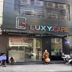 Nhà mới, vỉa hè rộng-Mặt tiền số 5 Nguyễn Ngọc Lộc