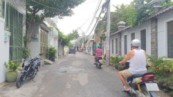 bán nhà trọ mặt tiền đường 475 Đỗ Xuân Hợp , PLB , Q9 - DT: 132m2