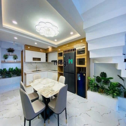 Bán Nhà Phố Đẹp Đường 10m Thông Cách Mạng Tháng 8, Phường 05, Tân Bình