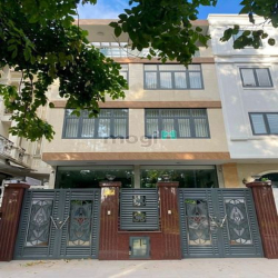 Bán Nhà phố KDC Thế kỉ 21 hầm thang máy DT160m2 giá 26.9 tỷ alo em Nhi