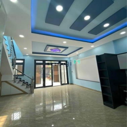Nhà Tôn Thất Thuyết 50m2 1 tầng 3pn giá siêu rẻ 1tỷ266 khu vip Quận 4