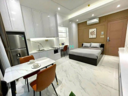 Studio ban công cửa sổ lớn máy giặt riêng Tôn Thất Thuyết Quận 4