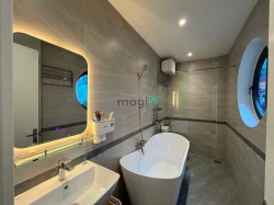 Studio ban công cửa sổ lớn máy giặt riêng Tôn Thất Thuyết Quận 4
