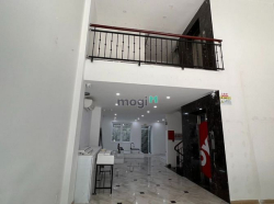 Nhà phố nội khu Hưng Gia 3, Phú Mỹ Hưng có thang máy đang cần bán