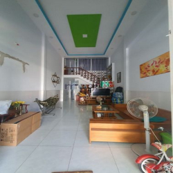 Cho thuê nhà Q2 1trệt gác lửng 3pn 2wc Giá 10tr/tháng