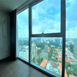 Cán căn hộ Vinhomes Đồng khởi 205m2, 4PN, view Landmark 81 + Nhà Thờ