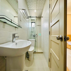 Căn Hộ Studio Ban Công Đón Nắng Sáng View Sông Cực Thoáng