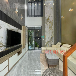 Nhà đường thông TX 25, DT:5x12M, Lửng, 3Lầu, 4PN, 6VS, Gara xe hơi