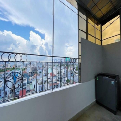 Penthouse 50m2 - View Landmark - Ban công rộng như sân vườn - Full NT