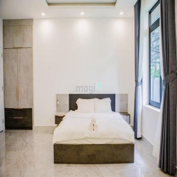 Cho thuê villa 800m2 Thảo Điền, có hồ bơi sân vườn giá 160 tr/tháng