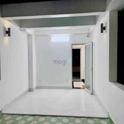 CHỦ bán nhà 1t1l Nguyễn Trọng Tuyển 56m2 giá 1ty040tr có sổ hồng riêng