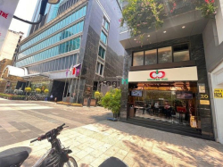 Mặt tiền PĐB Nguyễn Huệ siêu đẹp, vị trí siêu đắc địa đây mọi người ơi
