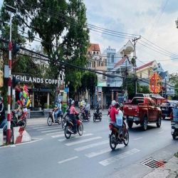 Cho thuê MBKD 10x30m mặt tiền đường Nguyễn Ái Quốc, P.Trảng Dài