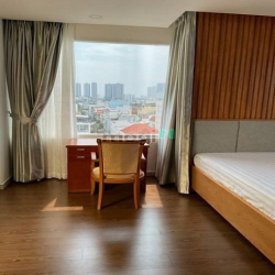 Penthouse 50m2 - View Landmark - Ban công rộng như sân vườn - Full NT