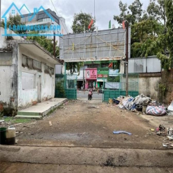 Gần 1000m2 Mt Phan Văn Trị  Gò Vấp Kho Xưởng Sân Rộng