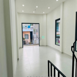 Cho thuê nhà MT Bàn Cờ, Phường 3, Quận 3