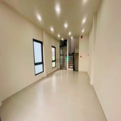 Cho thuê nhà MT Bàn Cờ, Phường 3, Quận 3